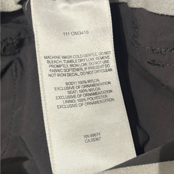 Mountain Hardwear Gray Men's Trail/Hiking Cargo Shorts Lightweight Medium - Picture 9 of 9